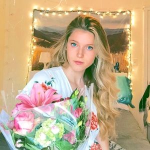 Meet your Posher, Reagan